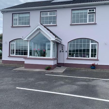 Bed and Breakfast Brownes Emlagh East Экстерьер фото