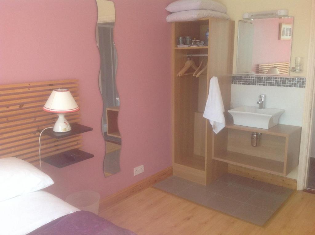 Bed and Breakfast Brownes Emlagh East Номер фото